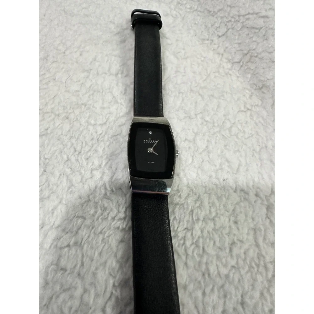 Skagen Denmark Women's Black Stainless Steel Leather Strap‎ Watch 271SSLB